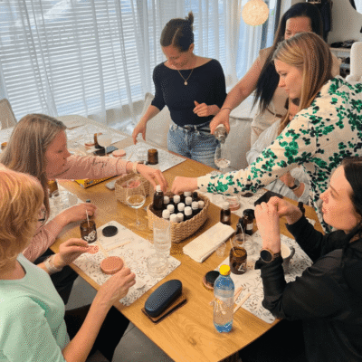 Lõbus ja loominguline tegevus tiimiüritusele, sünnipäevale või baby showerile.